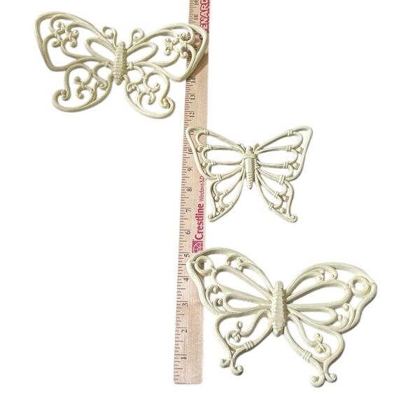 VTG Butterfly Wall Art Homco 70’s MCM Rattan Look Plastic 3 Pieces Cabincore - Picture 5 of 5